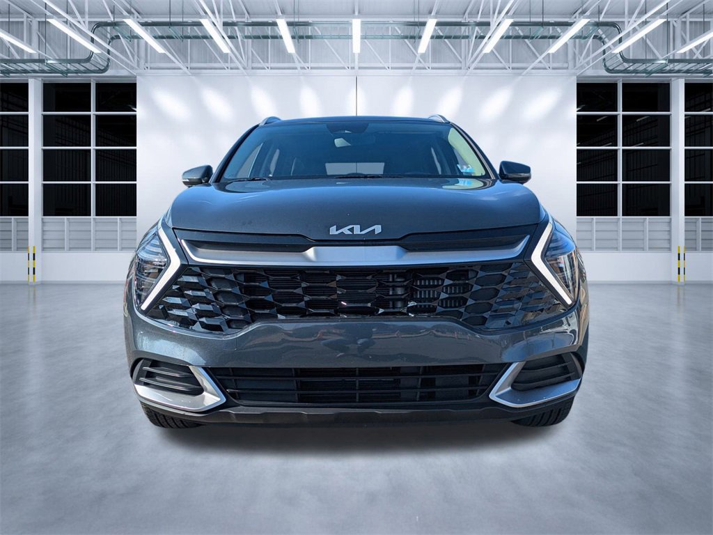 Used 2025 Kia Sportage EX image 9