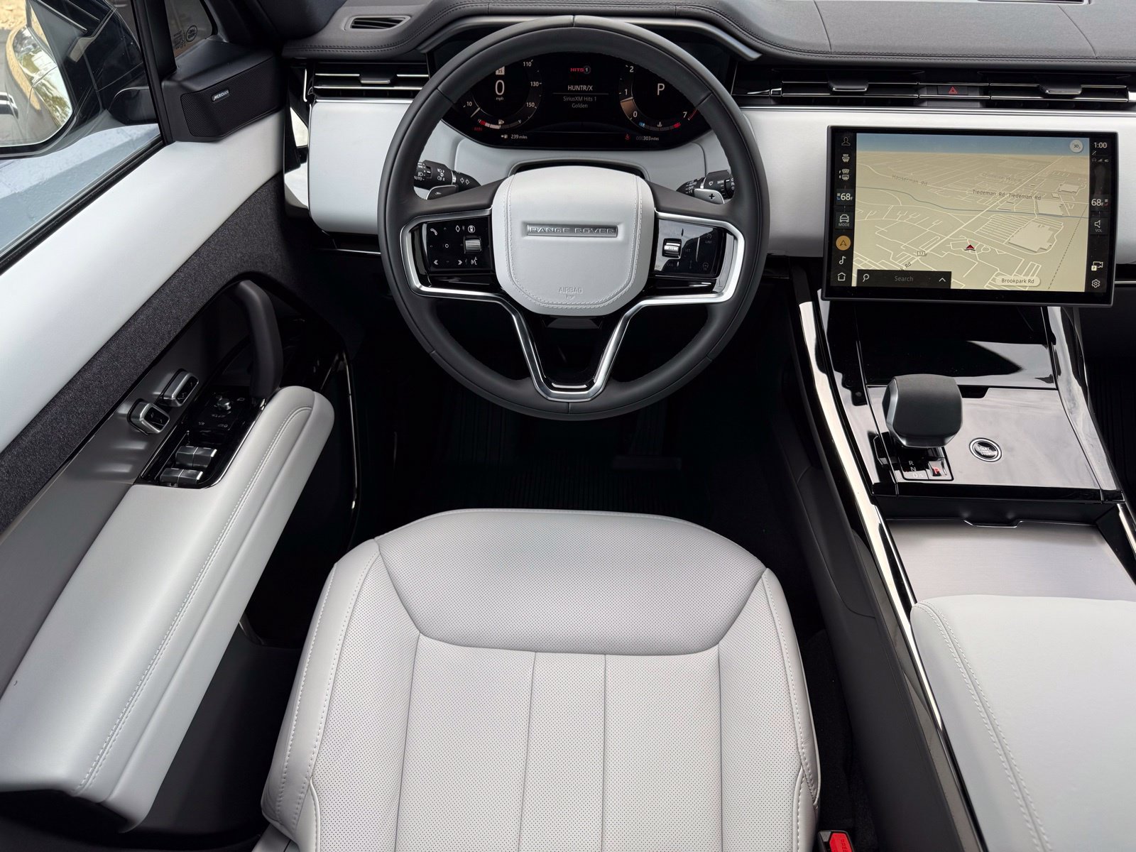 New 2026 Land Rover Range Rover Sport SE AWD/4WD image 29