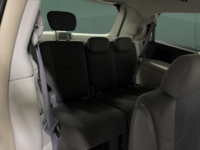Used 2010 Volkswagen Routan S image 15