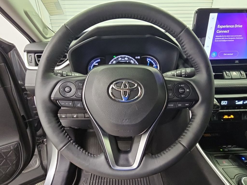 Used 2025 Toyota RAV4 XLE Premium AWD/4WD image 25