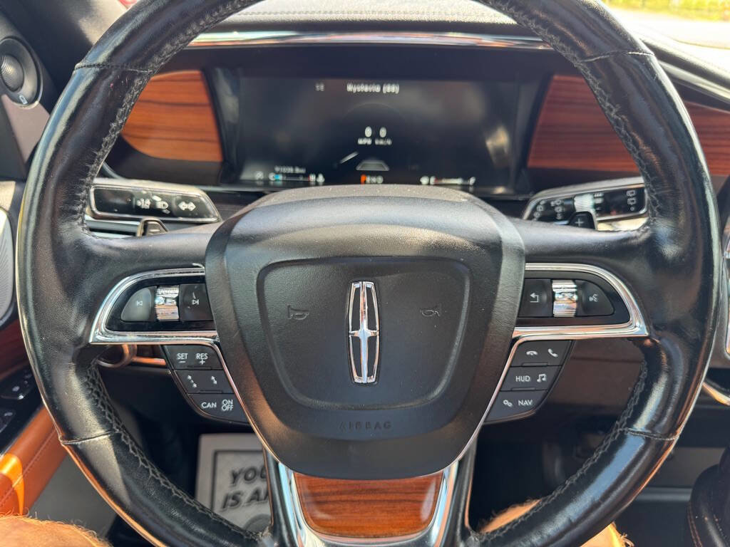 Used 2019 Lincoln Navigator Reserve AWD/4WD image 22