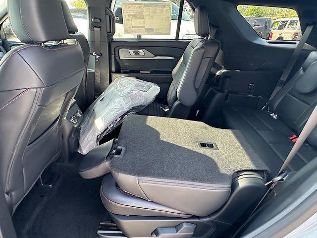 New 2027 Ford Explorer ST-Line AWD/4WD image 18