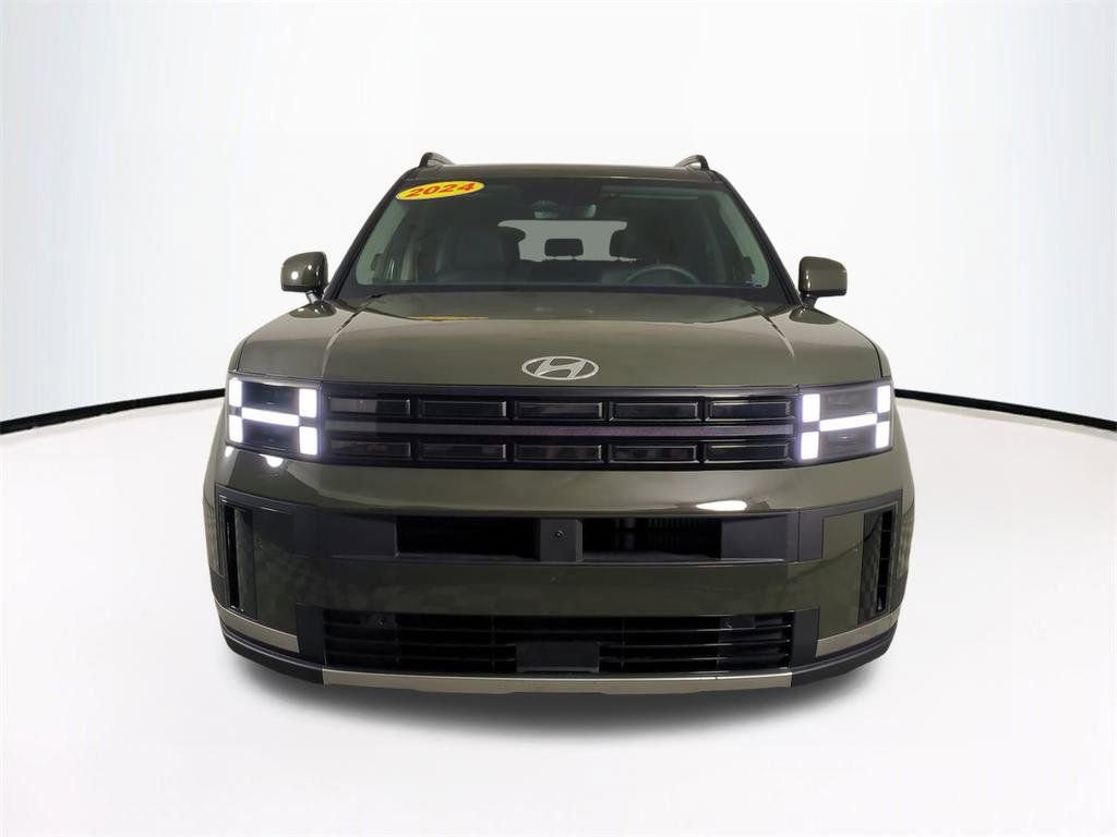 Used 2024 Hyundai Santa Fe Limited image 3