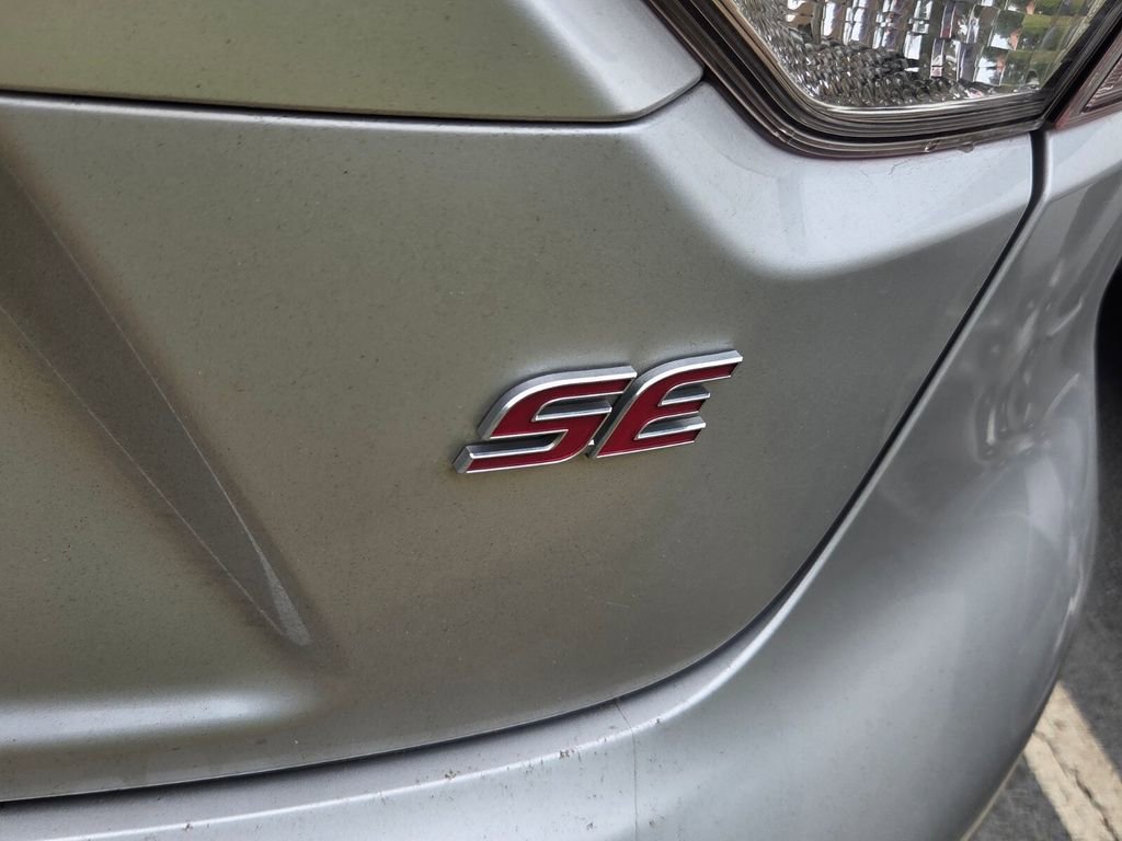 Used 2022 Toyota Corolla SE FWD image 6