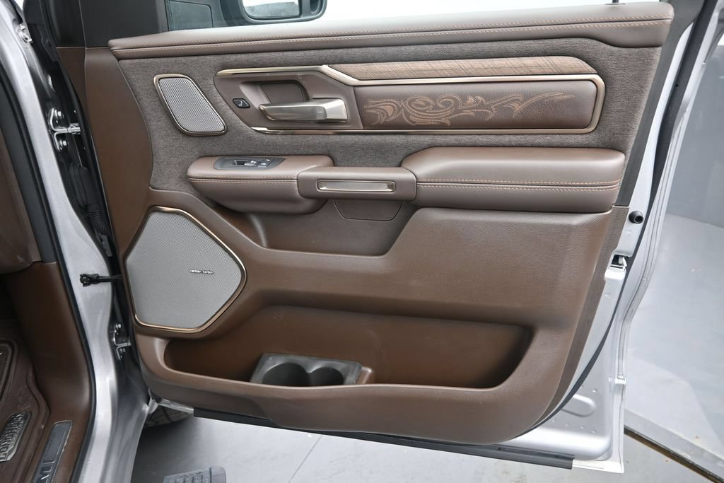 Used 2025 RAM 1500 Limited AWD/4WD image 24