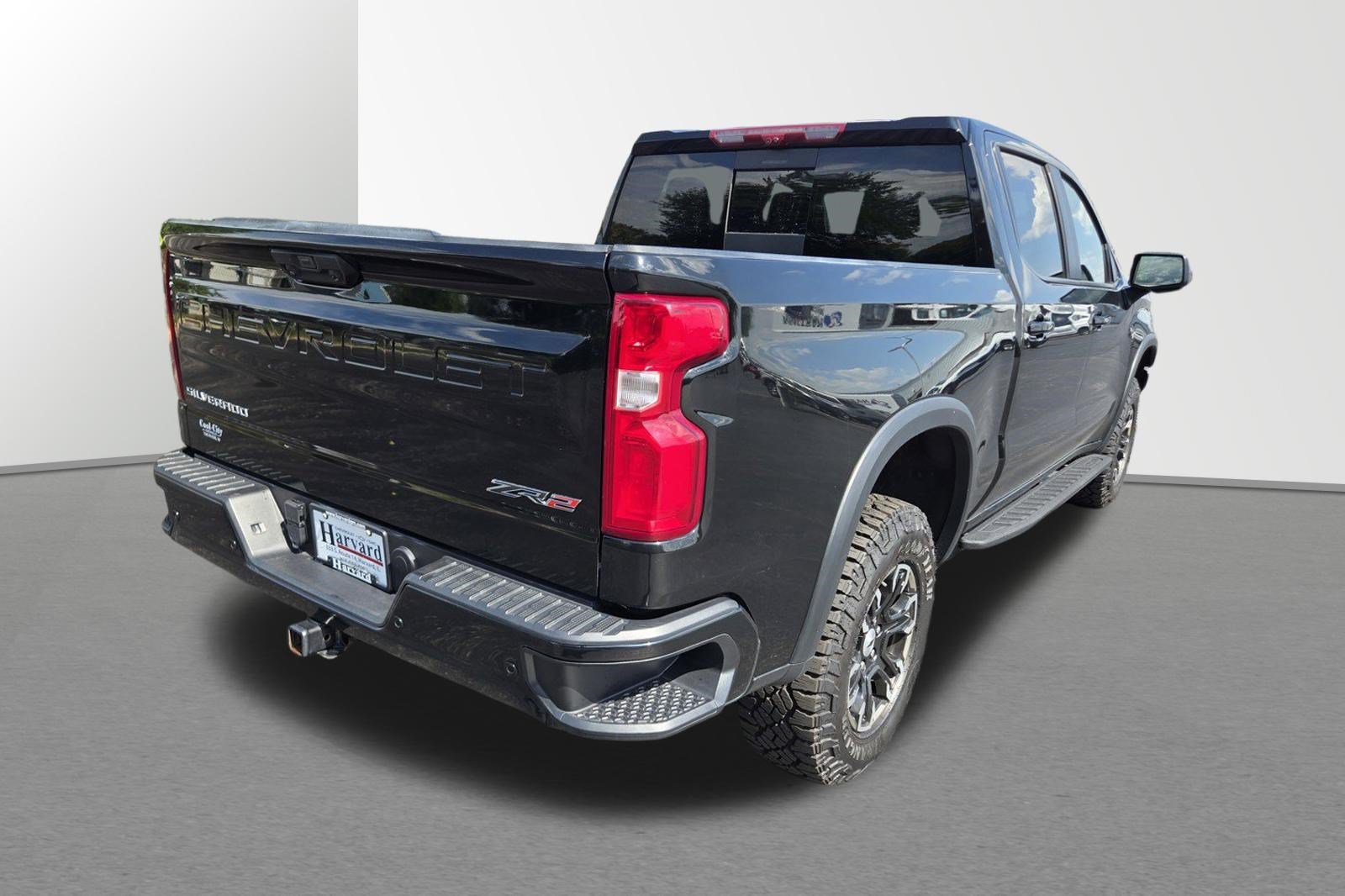 Used 2023 Chevrolet Silverado 1500 ZR2 w/ Technology Package AWD/4WD image 4