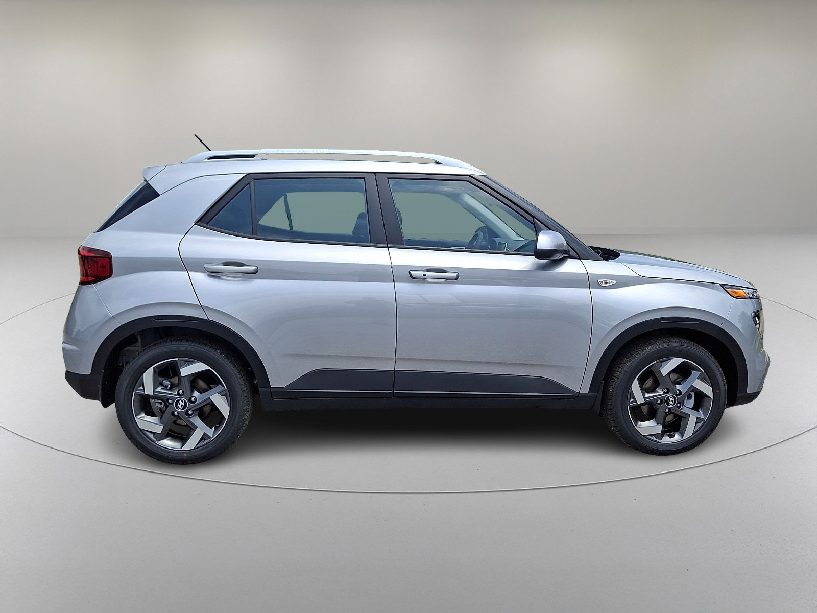 New 2026 Hyundai Venue SEL FWD image 8