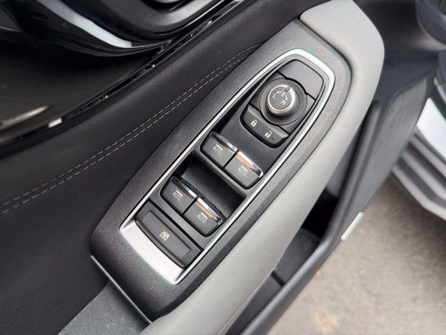 Used 2020 Subaru Outback Limited w/ Tech Package 2 AWD/4WD image 13