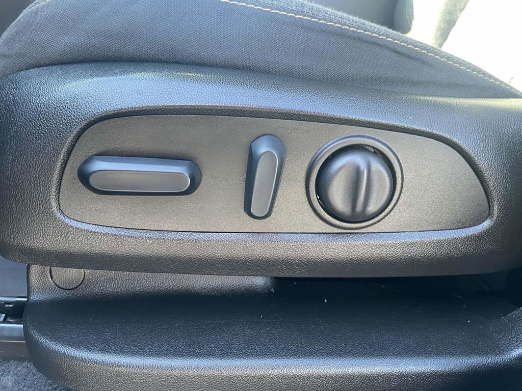 Used 2022 Chevrolet Equinox LT image 26