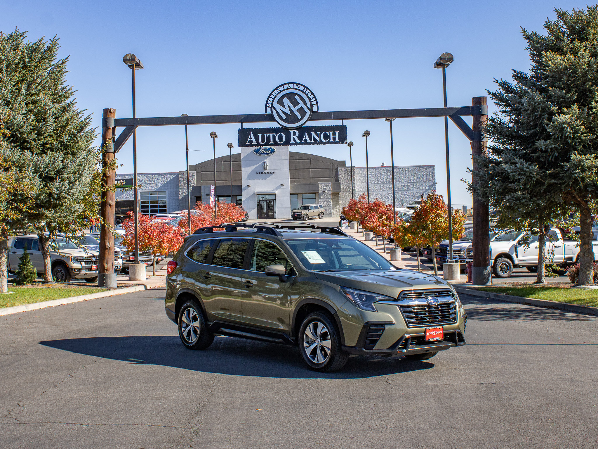 Used 2023 Subaru Ascent Premium w/ Convenience Package AWD/4WD image 1