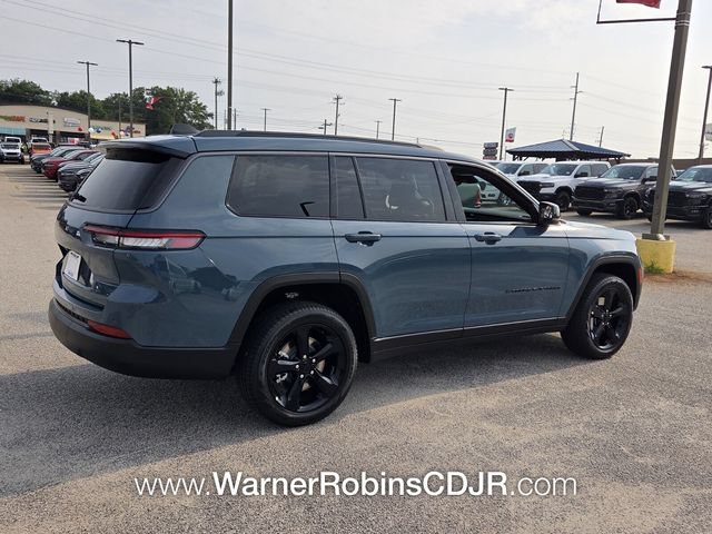 New 2026 Jeep Grand Cherokee L Limited w/ Limited Altitude Package AWD/4WD image 15