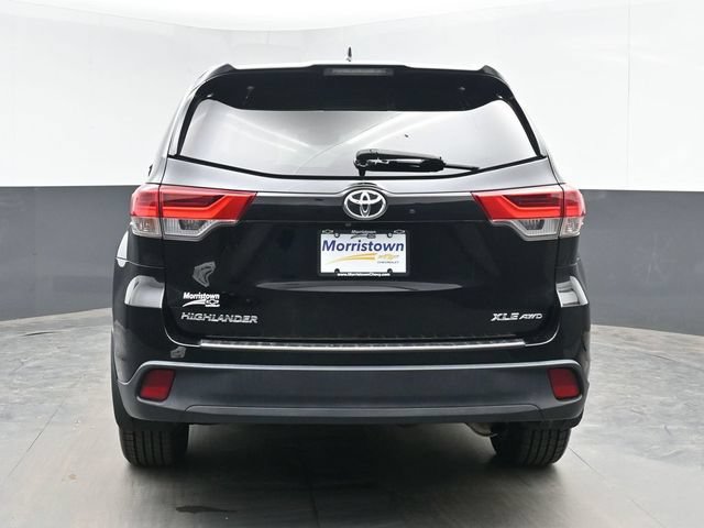 Used 2018 Toyota Highlander XLE w/ Protection Package #3 AWD/4WD image 13