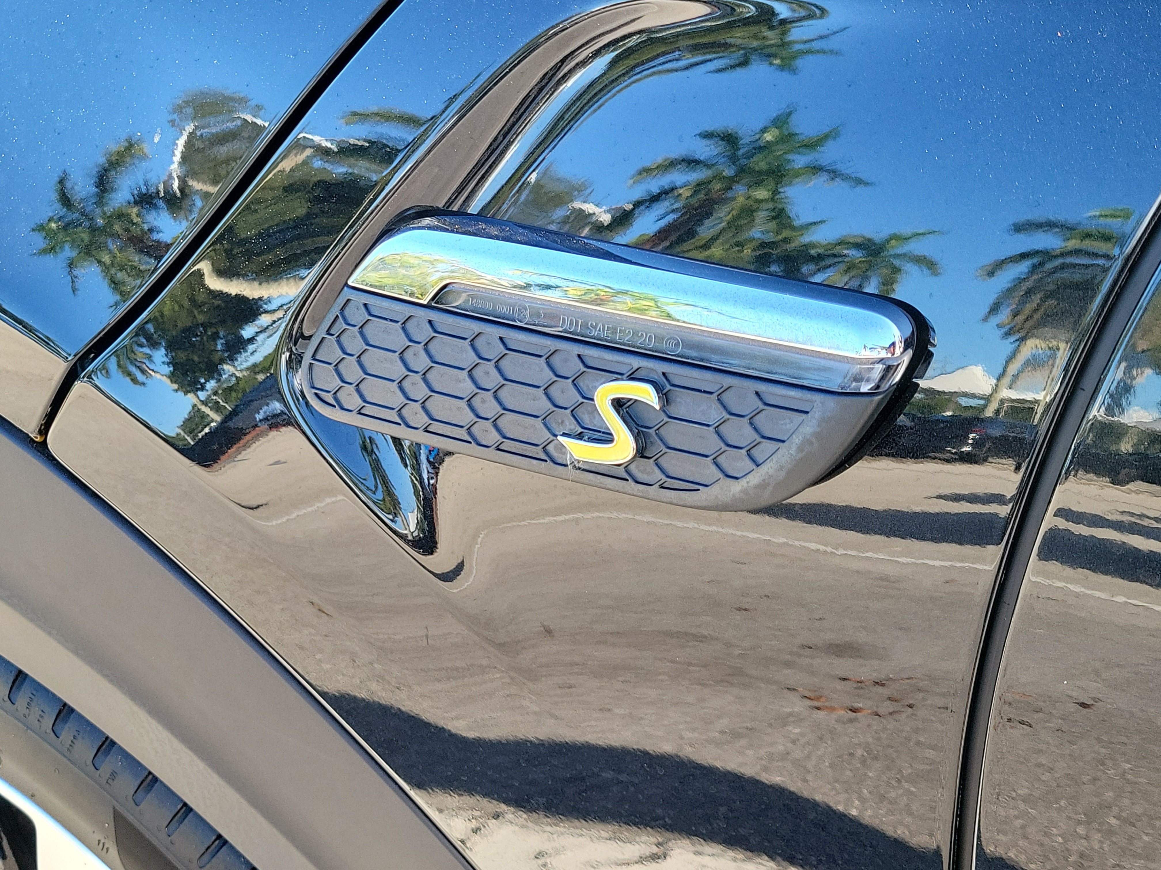 Used 2024 MINI Cooper SE FWD image 25