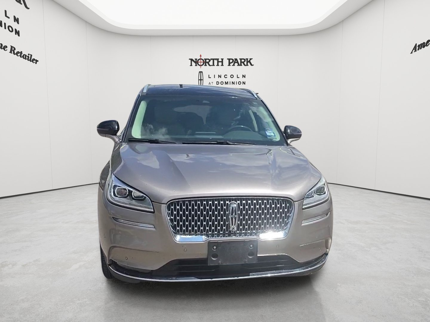 Used 2020 Lincoln Corsair Reserve w/ Equipment Group 202A AWD/4WD image 8