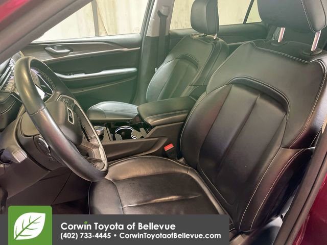 Used 2022 Jeep Grand Cherokee L Limited image 15