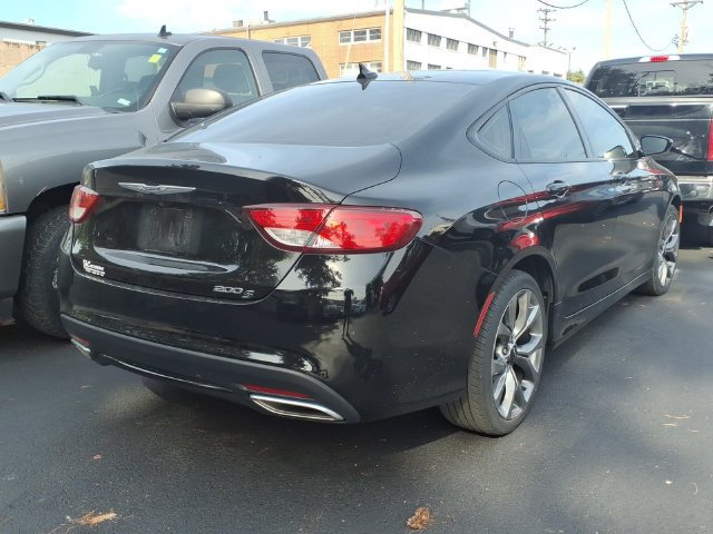 Used 2015 Chrysler 200 S w/ Navigation & Sound Group I FWD image 4