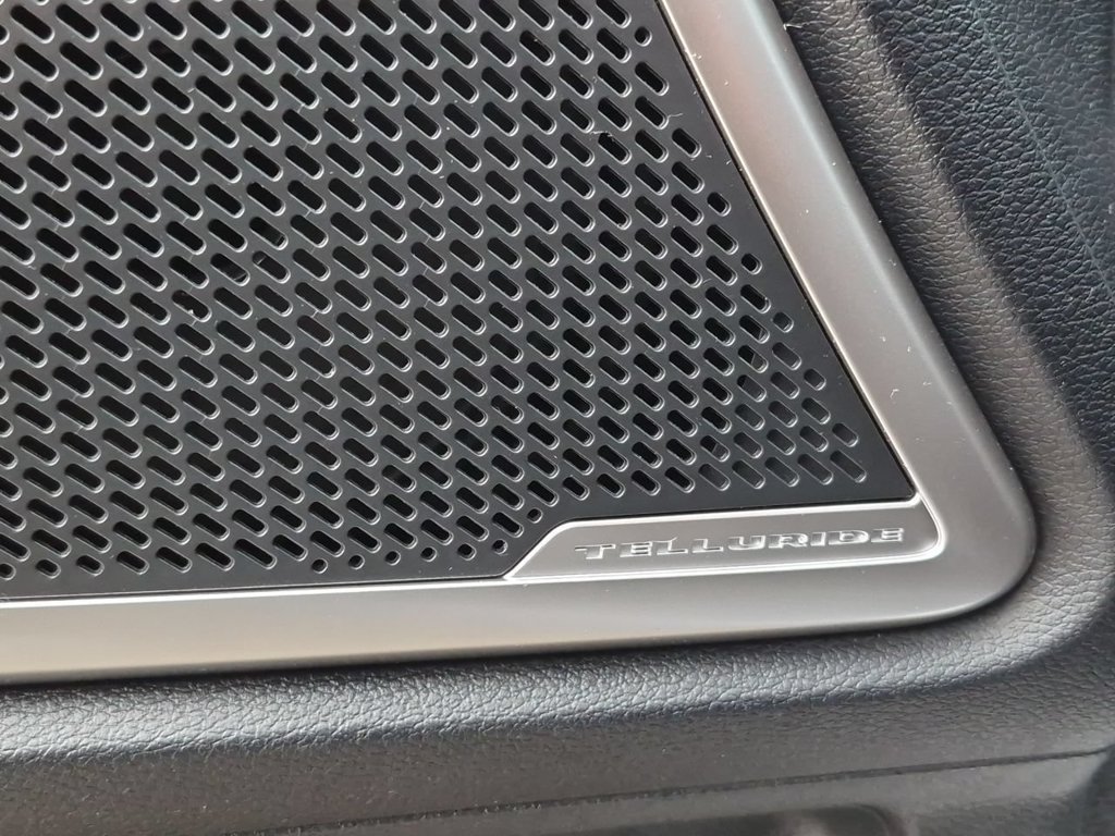 Certified 2024 Kia Telluride S FWD image 24