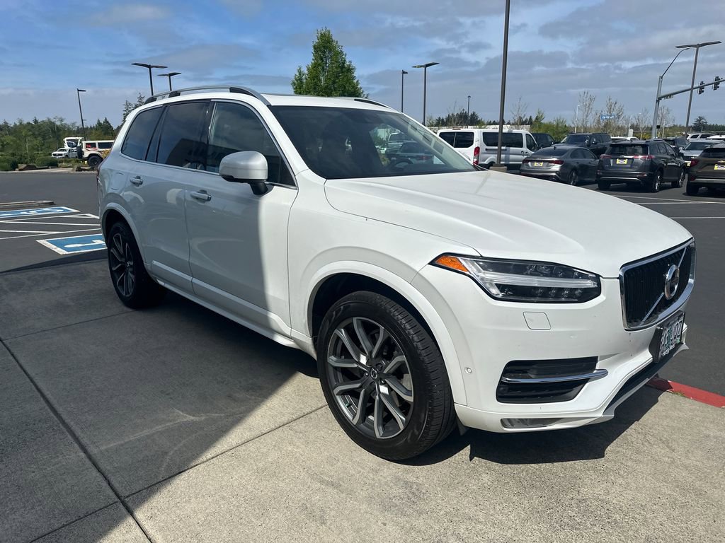 Used 2017 Volvo XC90 T6 Momentum w/ Vision Package AWD/4WD image 6