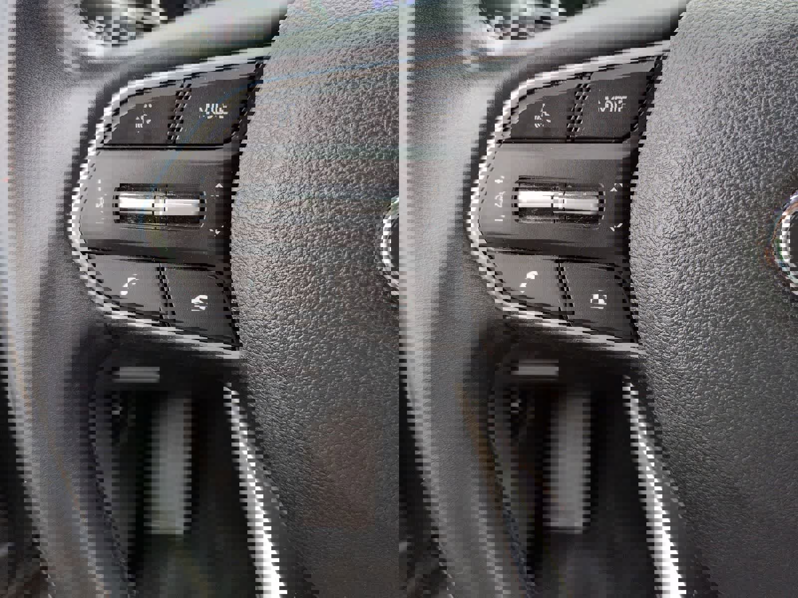 Used 2020 Hyundai Santa Fe SEL w/ Convenience + Premium Package image 22