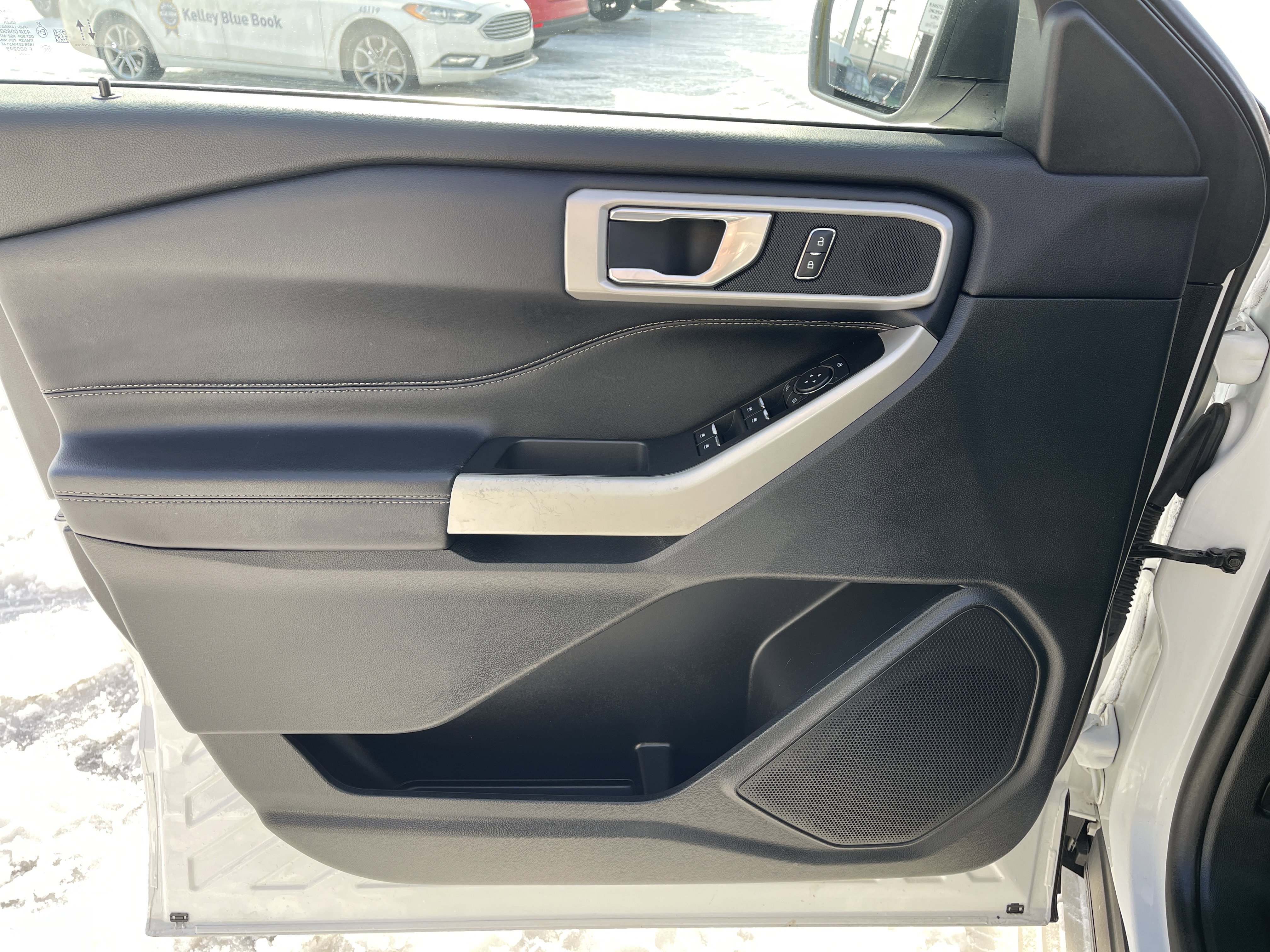 Certified 2022 Ford Explorer XLT image 14