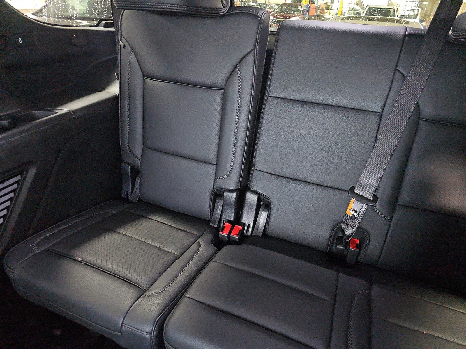 Used 2025 GMC Yukon Denali AWD/4WD image 16