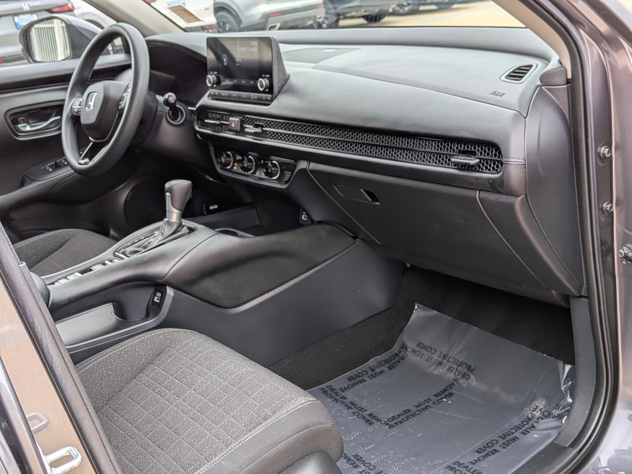 Certified 2023 Honda HR-V LX image 29