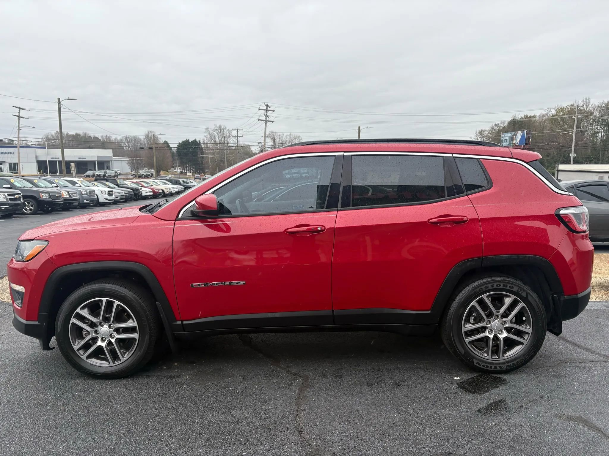 Used 2019 Jeep Compass Latitude image 4