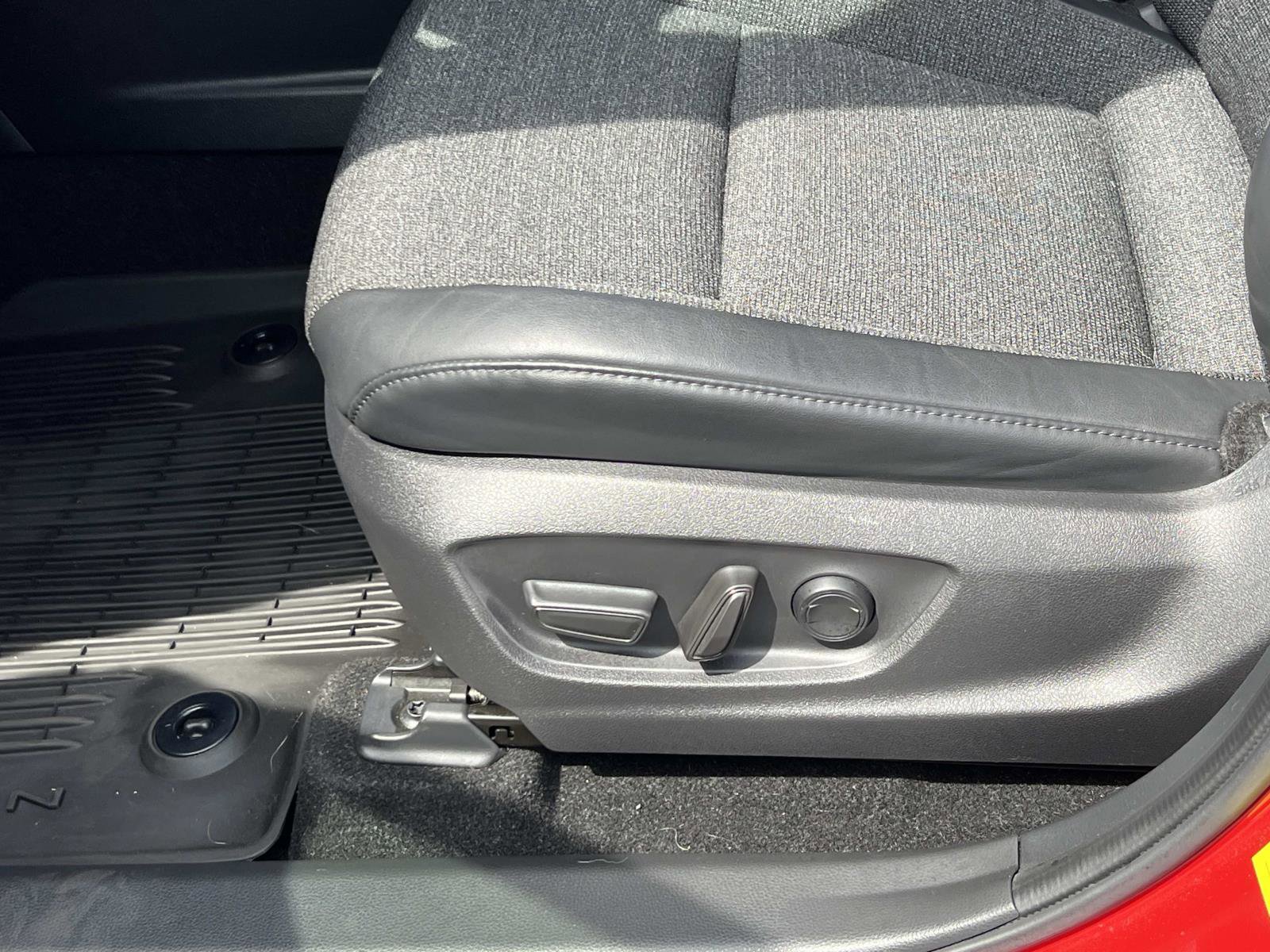 Used 2023 Toyota Crown XLE image 18