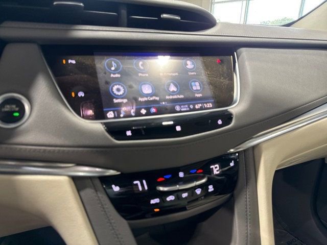 Used 2021 Cadillac XT5 Premium Luxury w/ LPO, Floor Liner Package image 16