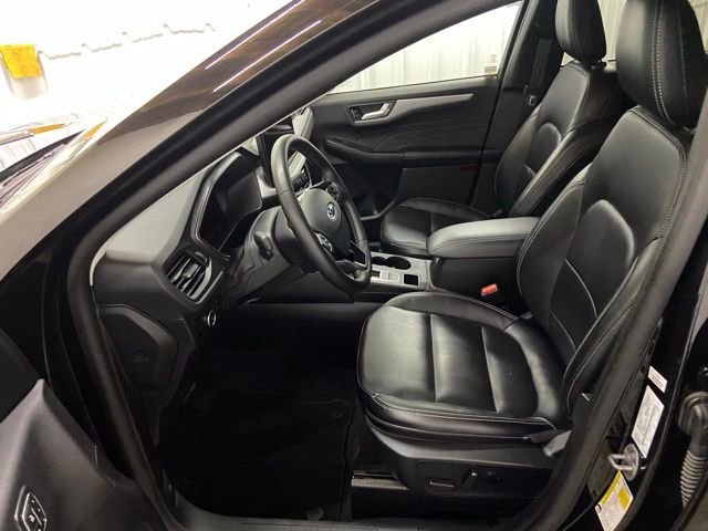 Used 2024 Ford Escape Platinum AWD/4WD image 30
