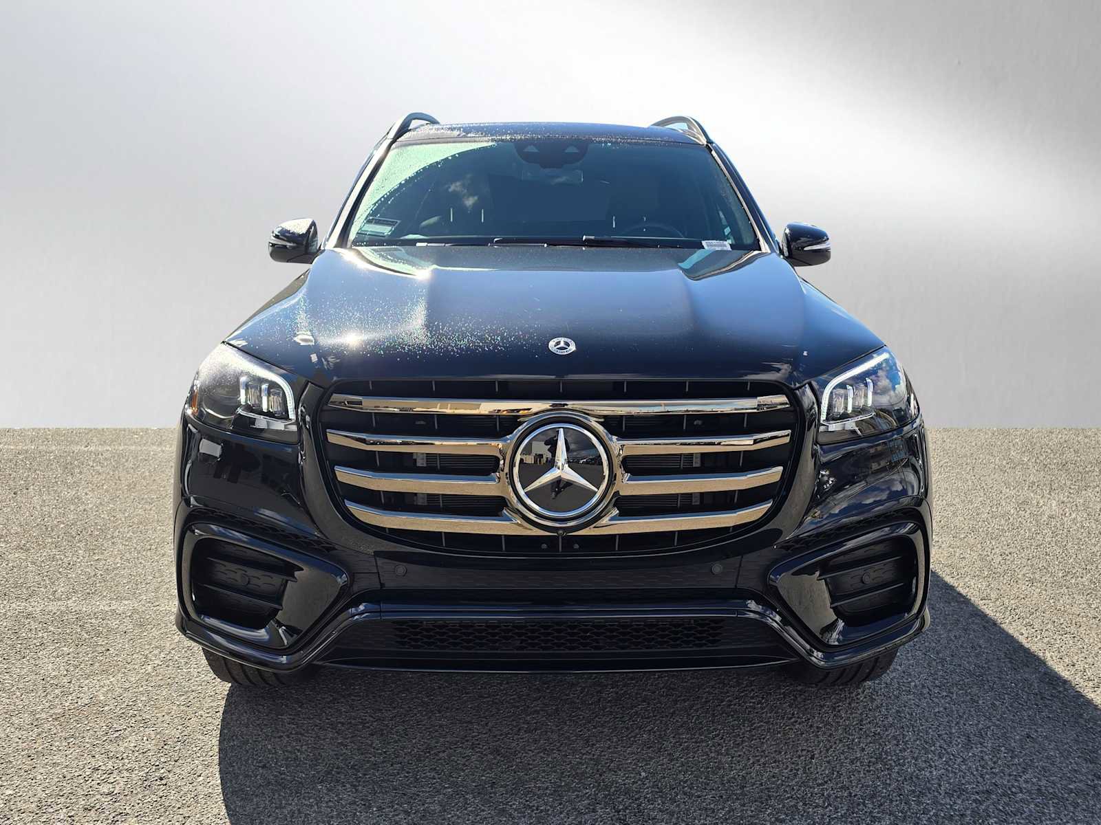 Used 2026 Mercedes-Benz GLS 450 4MATIC image 9