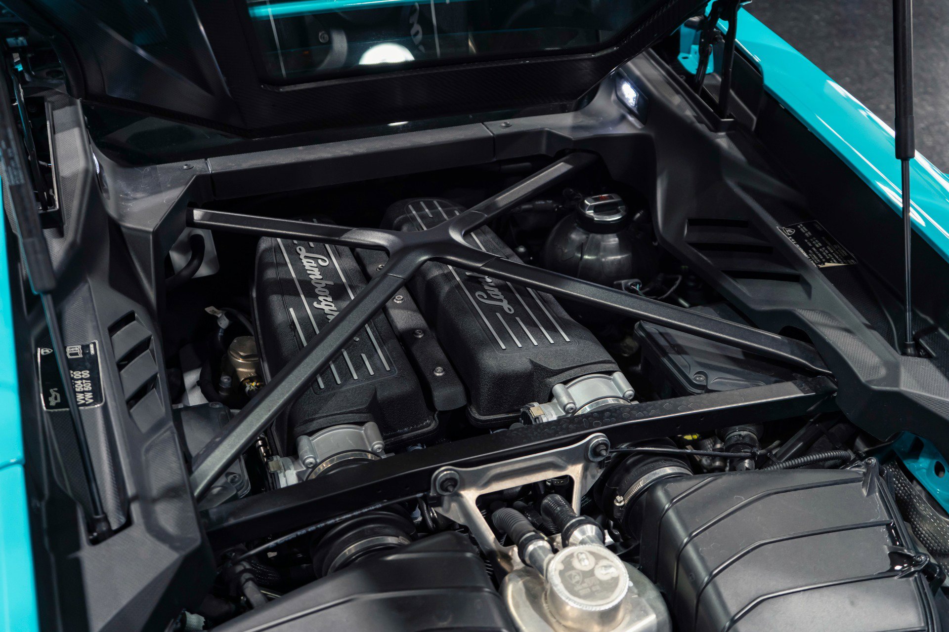 Used 2023 Lamborghini Huracan Tecnica image 6