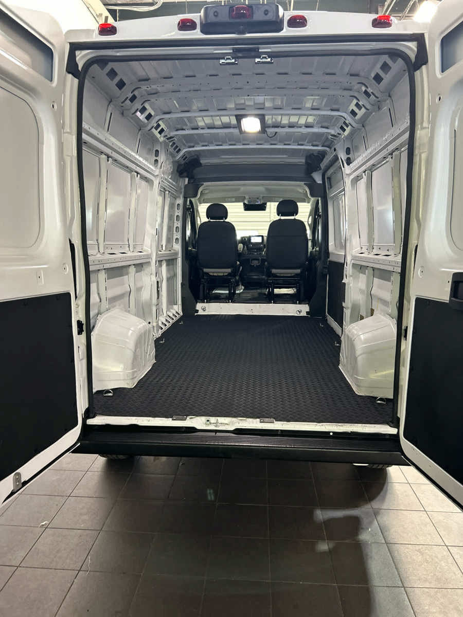 Used 2025 RAM ProMaster 3500 w/ Convenience Group FWD image 4