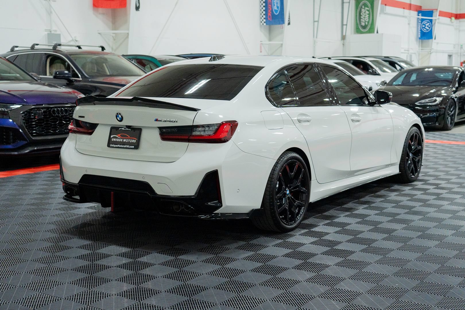Used 2025 BMW M340i xDrive AWD/4WD image 8
