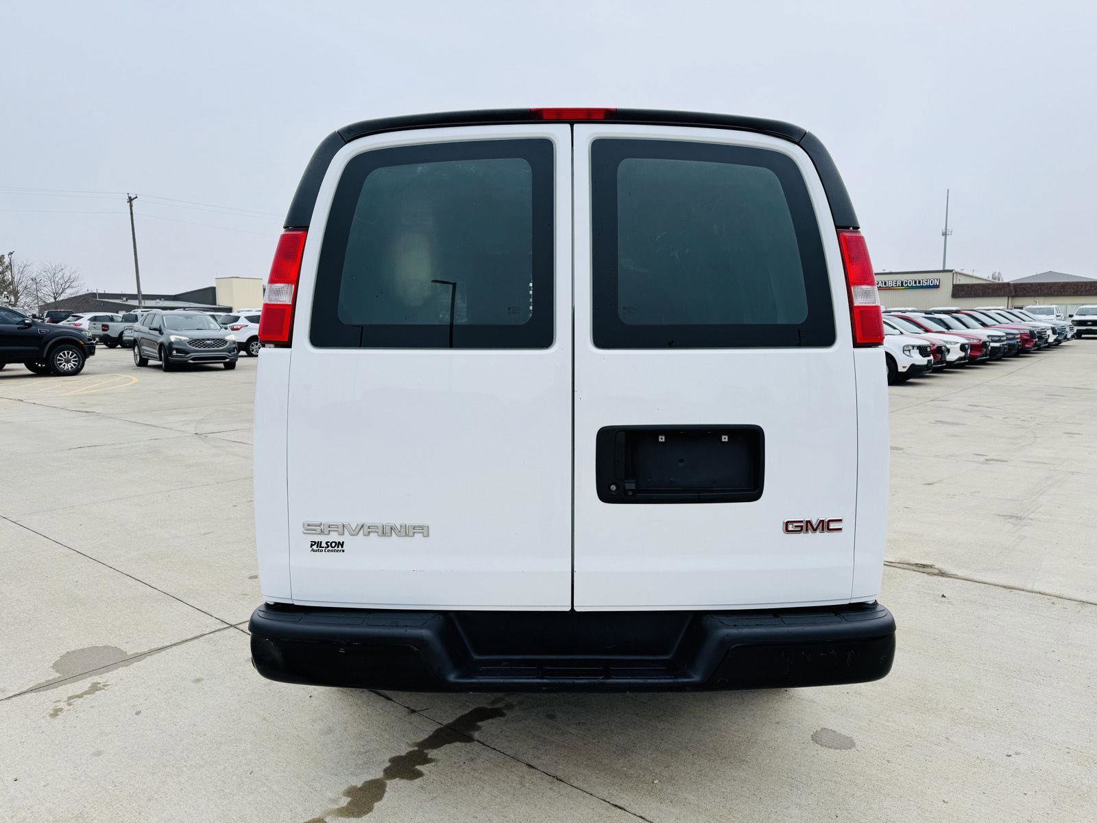 Used 2022 GMC Savana 2500 Extended w/ Driver Convenience Package image 26