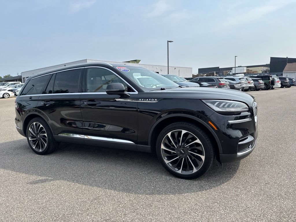 Certified 2023 Lincoln Aviator Reserve w/ Equipment Group 201A AWD/4WD image 7