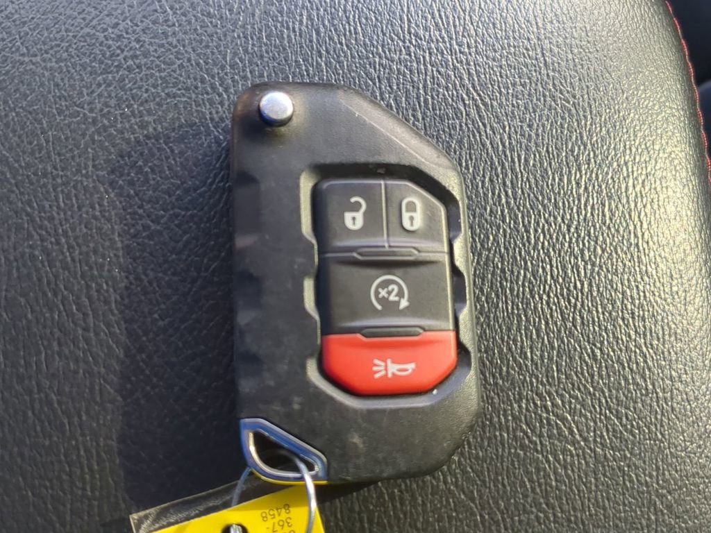 Used 2024 Jeep Wrangler Unlimited Rubicon image 37