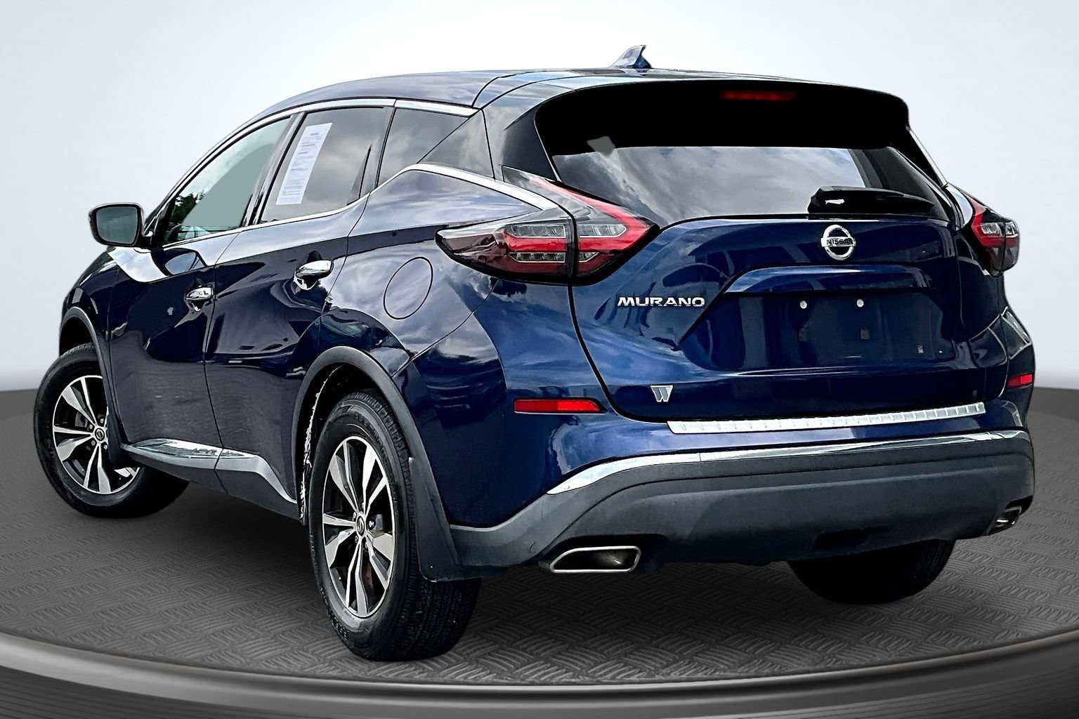 Used 2019 Nissan Murano S FWD image 3