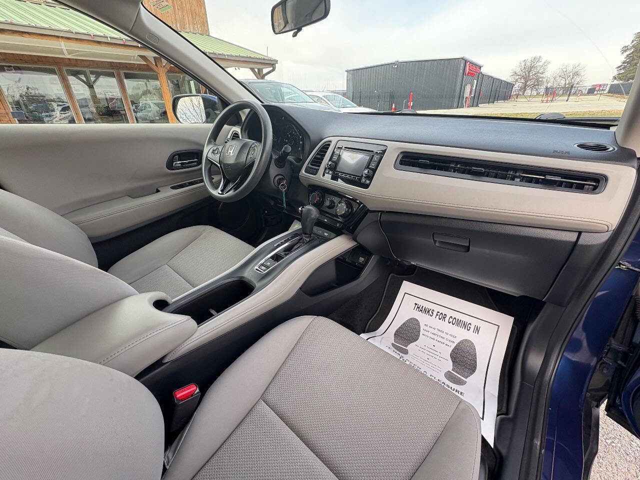 Used 2017 Honda HR-V LX image 46