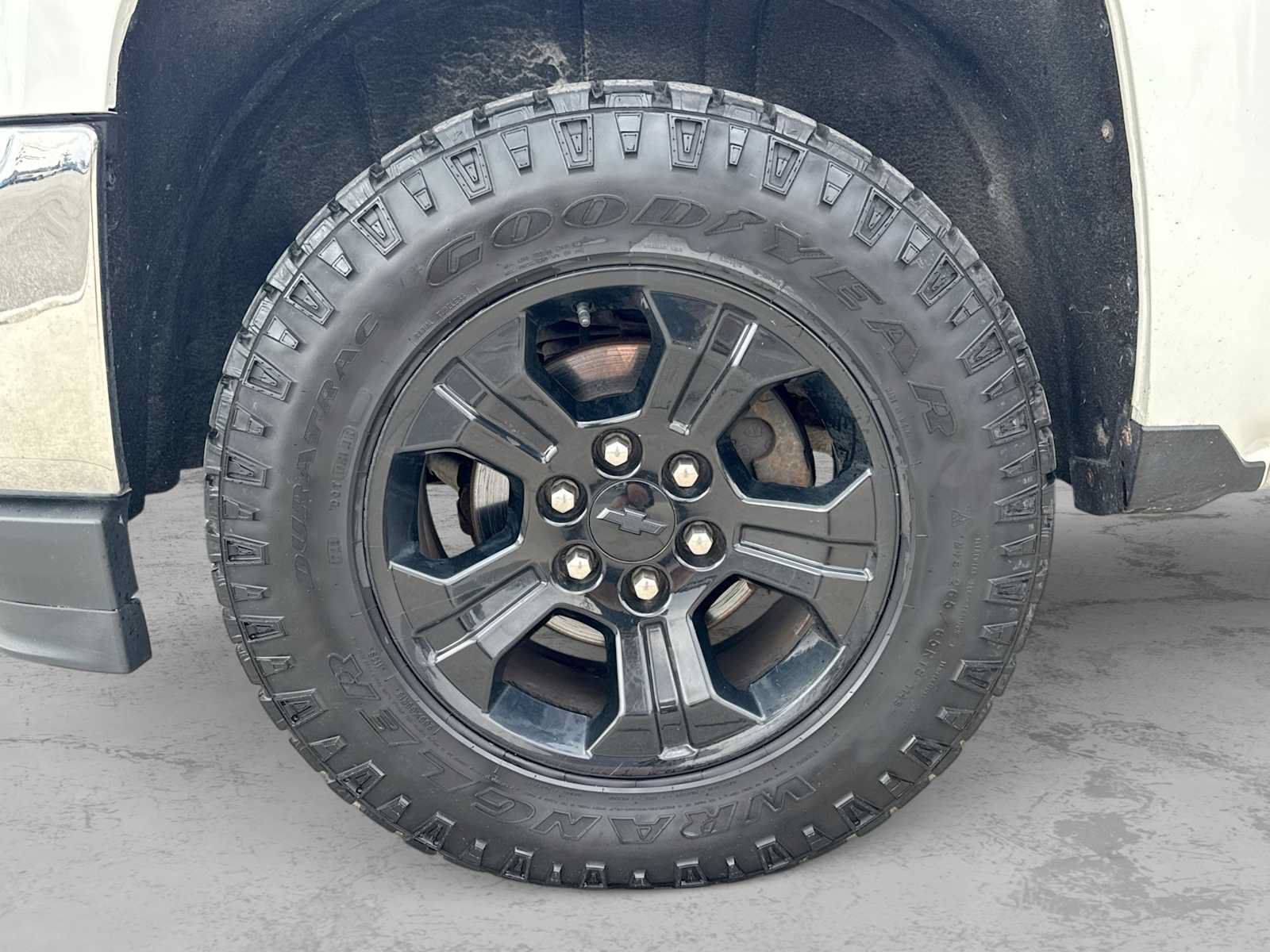 Used 2017 Chevrolet Silverado 1500 LT w/ All Star Edition AWD/4WD image 13