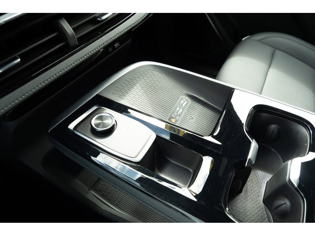 Certified 2025 Buick Enclave Preferred image 24