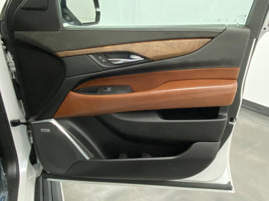 Used 2016 Cadillac Escalade ESV Premium image 47