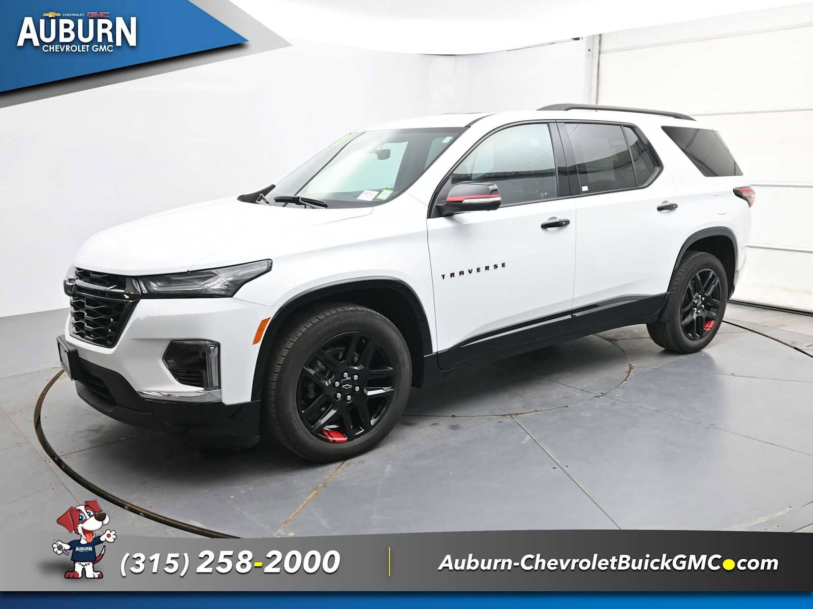 Used 2024 Chevrolet Traverse Premier w/ Redline Edition image 2