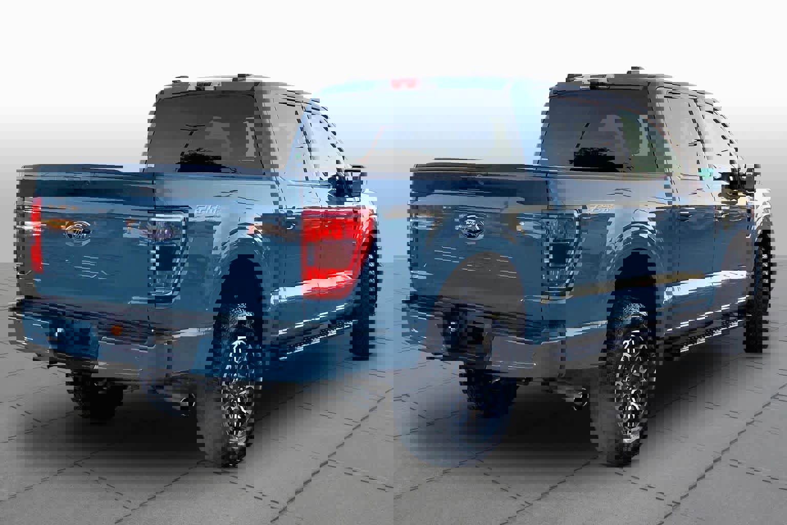 Used 2023 Ford F150 XLT w/ Equipment Group 302A High image 12