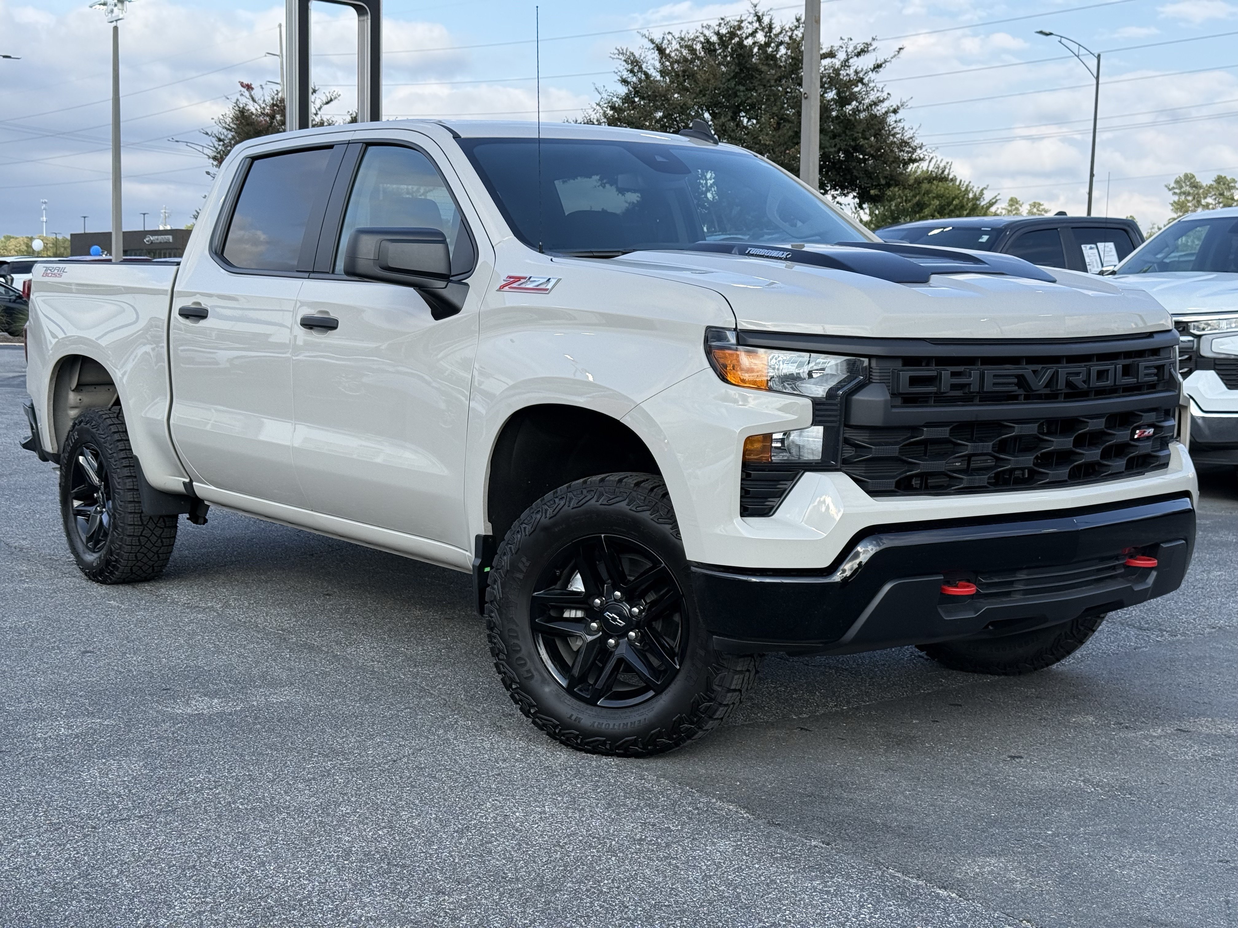 New 2026 Chevrolet Silverado 1500 Custom Trail Boss AWD/4WD image 2