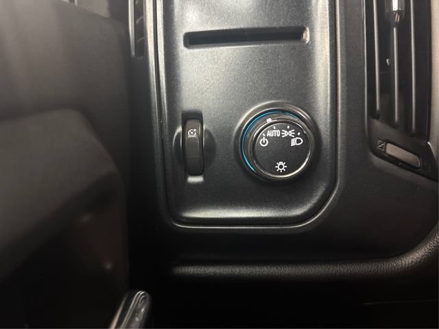 Used 2015 Chevrolet Silverado 2500 W/T AWD/4WD image 24