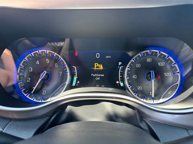 New 2026 Chrysler Pacifica Select image 21