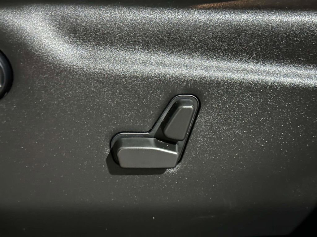 Used 2022 Dodge Durango GT image 24