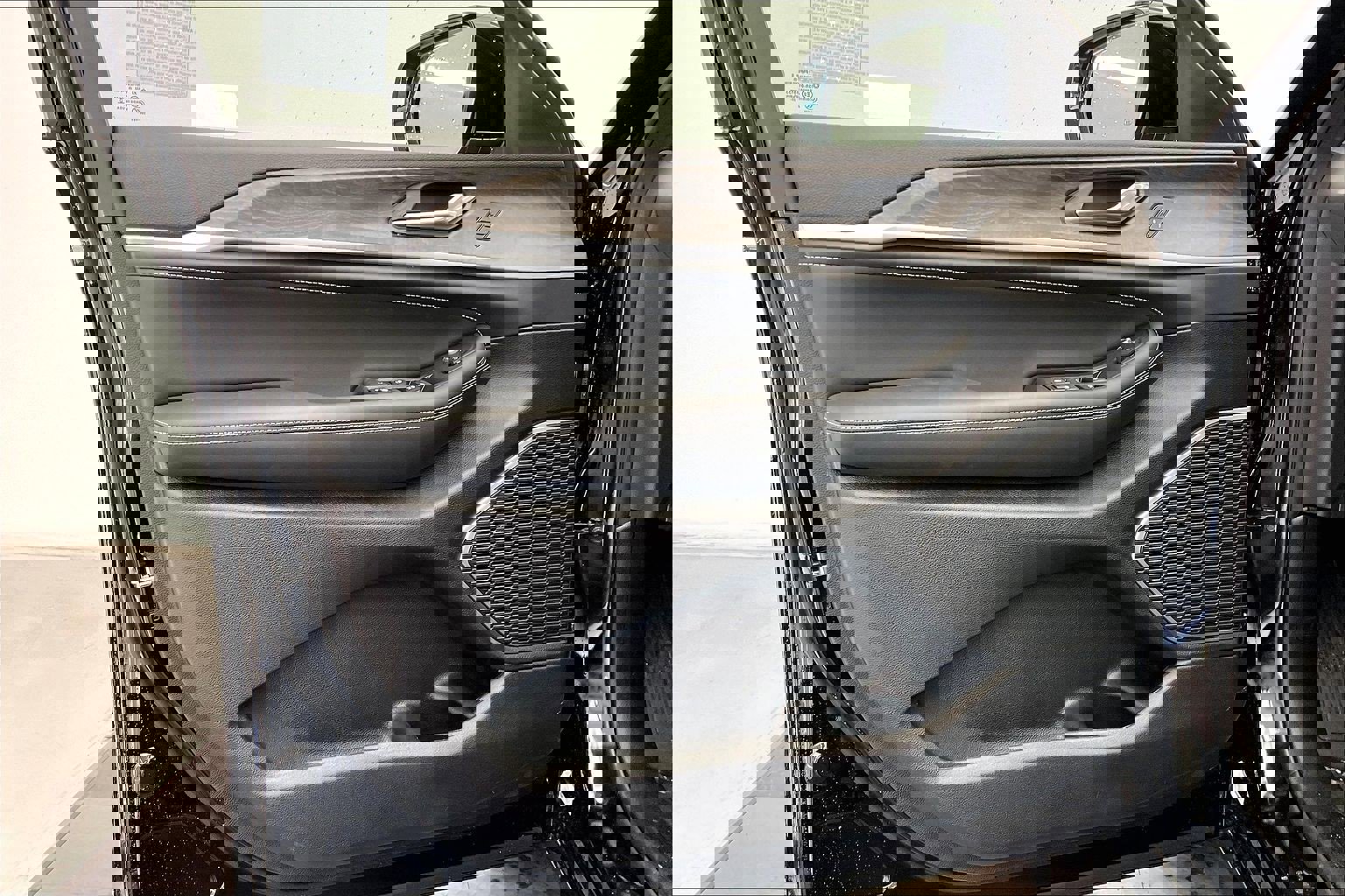 New 2026 Jeep Grand Cherokee Limited Reserve image 12