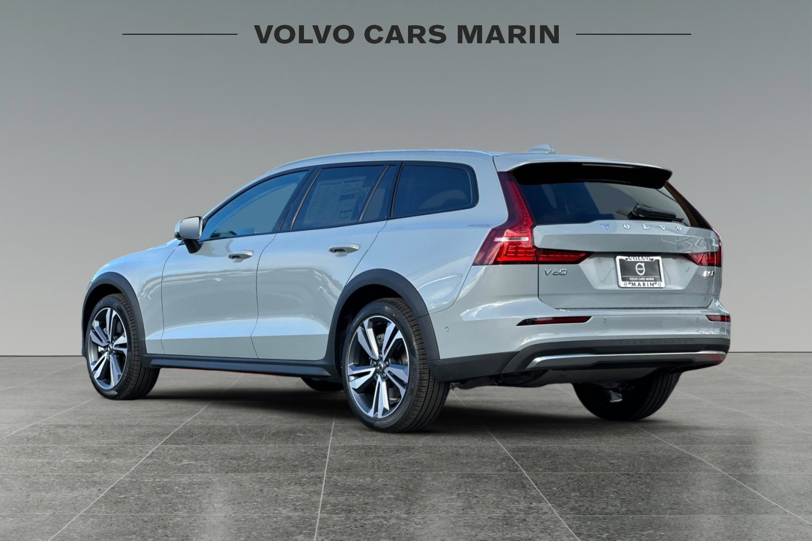 New 2026 Volvo V60 B5 Cross Country Plus w/ Climate Package image 6